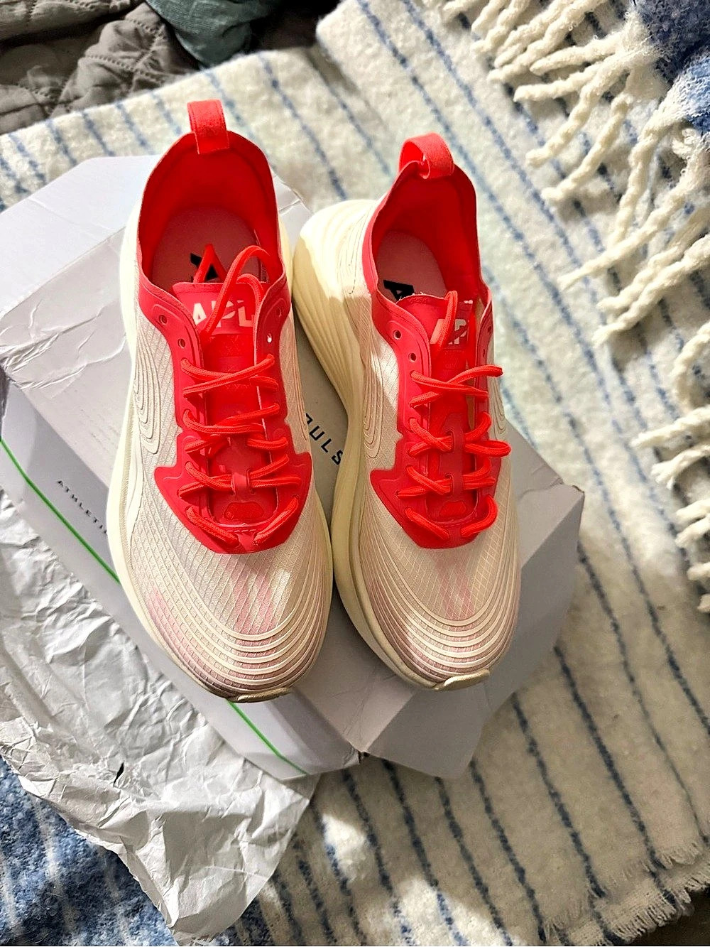 APL Streamline Women's Athletic Shoes Red & Cream US 5.5